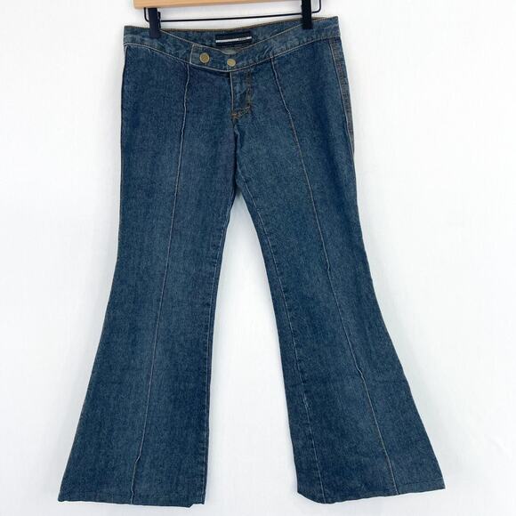 Y2K Bebe Women's Low Rise Flare Jeans size Small y2k Paris Hilton 2000s - Picture 1 of 8